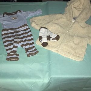 Baby Gap 0-3 Fuzzy Bear Jacket with a matching bear outfit and Sox
